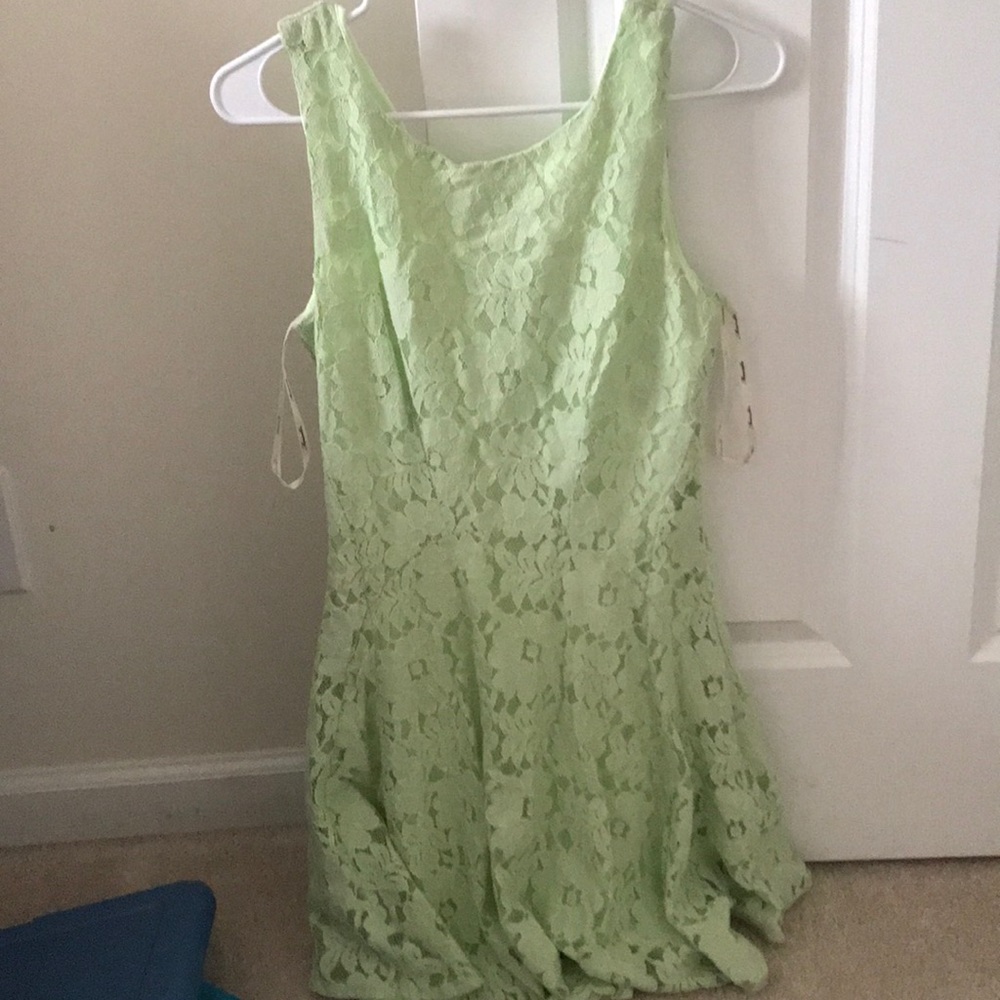 Light Green Floral Dress (M)